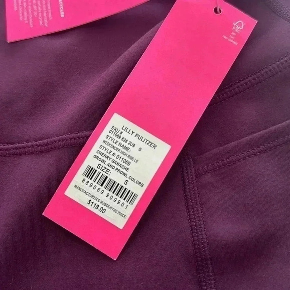 Lilly Pulitzer Luxletic Weekender High rise legging Cherry Ganache- size small - Picture 7 of 10